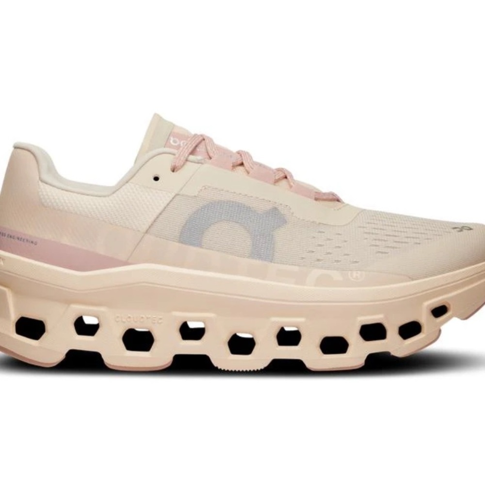OnWomen's Max-cushioned Running Shoes